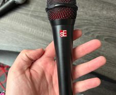 Se Electronics V7 Black