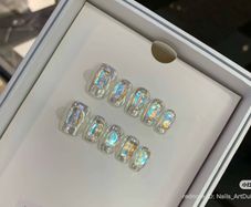 press on nails