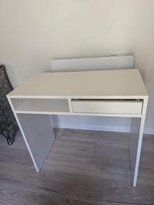 White desk with drawer