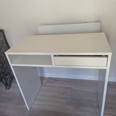 White Desk