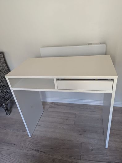 White Desk