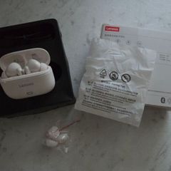 Lenovo earbuds (NEW)