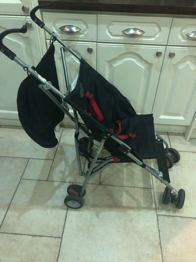 Travel pushchair