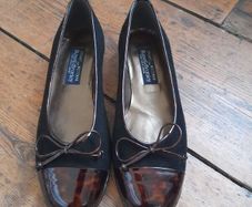 Stuart Weizman flats for Russel & Bromley
