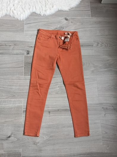 Zara jeans