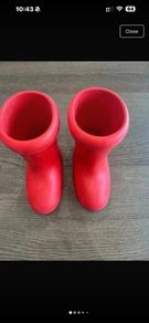 Big Red Boots Cartoon Theme