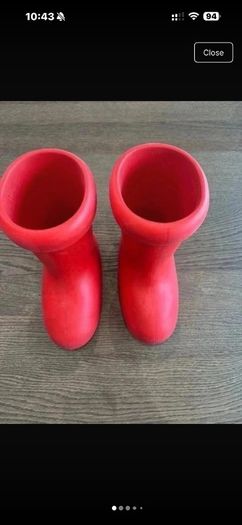 Big Red Boots Cartoon Theme