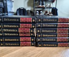 Encyclopedia Brittanica Micropedia