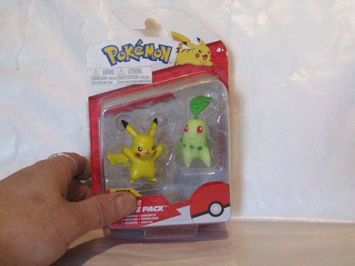 Pokemon Battle Figure Pack Pikachu And Chikorita 3" Inch Battle Figure Set Brand New Sealed