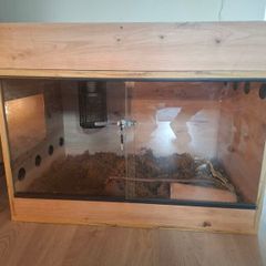 2.5ft Reptile Tank