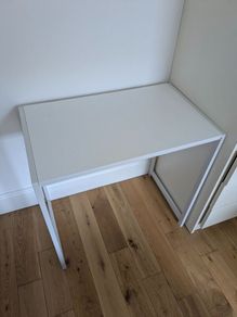 Desk Small White