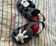 Baby sandals
