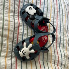 Baby sandals