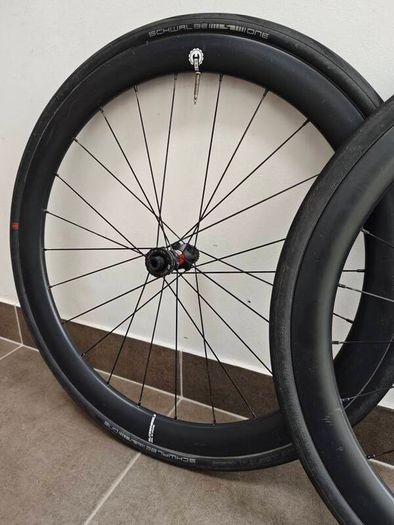 Elite carbon wheelset  DT Swiss 240 hub Schwalbe One
