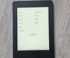 Kindle Paperwhite 7th Gen (Free Post)