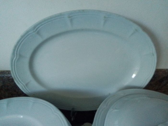 Twenty Piece Dinner Set