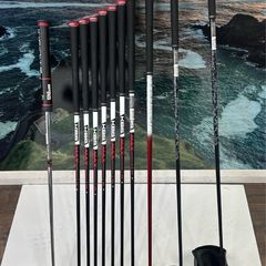 Wilson DynaPWR Graphite Complete Set of Clubs