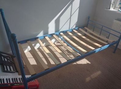single bed for sale