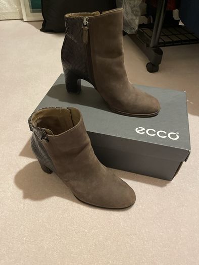Ecco grey ankle boots Size 39