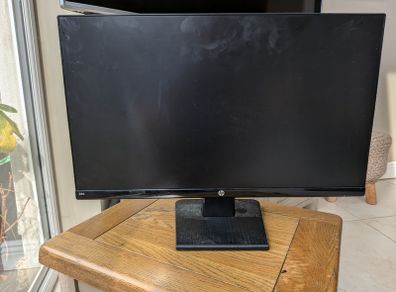 24" HP Monitor