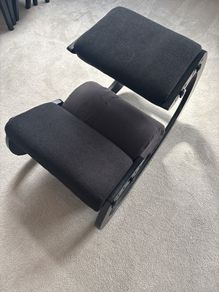 kneeling chair
