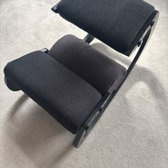 kneeling chair