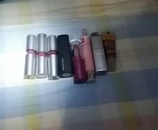 Makeup bunch