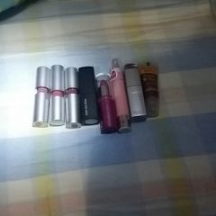 Makeup bunch