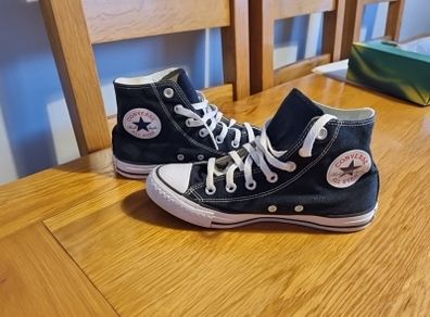 chuck taylor high top converse