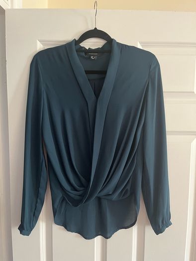 V-neck green blouse