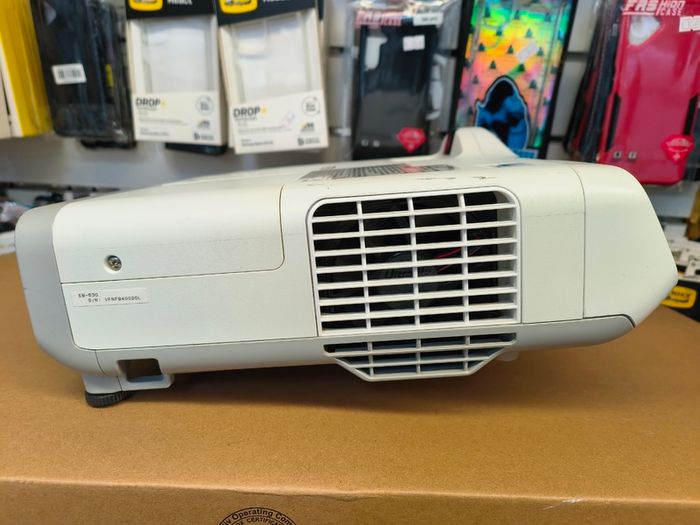 Epson EB-530 XGA HDMI VGA Short Throw 3200 Lumens HD (Lamp Hour: 2160)