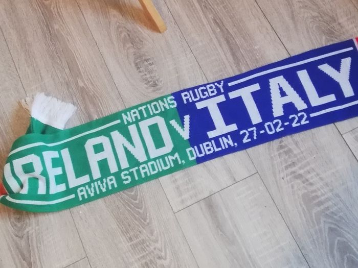 Ireland v Italy 6 nations rugby scarf