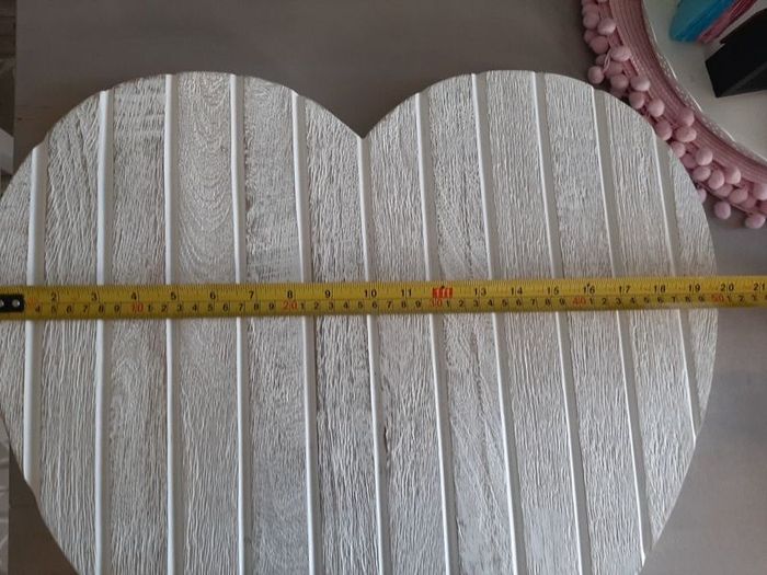 Hanging Wall Heart