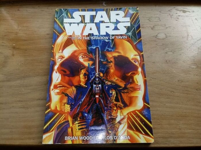 Star Wars Volume 1: In the Shadow of Yavin Book/Comics