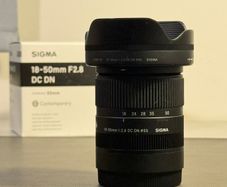Sigma 18-50mm f/2.8 DC DN Contemporary (Sony E-mount)