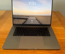 MacBook Pro 16
