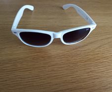 Men's/Women's Sunglasses.