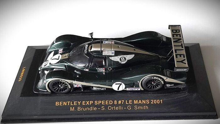 Diecast Model Le Mans Bentley EXP Speed 8 2001 - IXO Le Mans 1:43