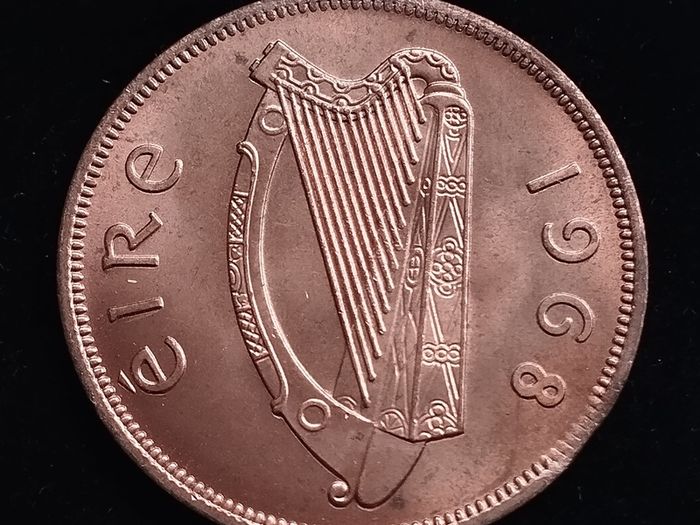 Ireland - 1968 - 1 Penny - Hen with Chicks - KM.11 - [275]