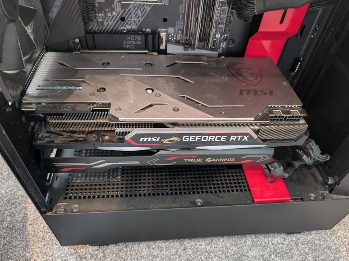 High-End Gaming PC (RTX 2070 Super Trio / Ryzen 7 3700X / 32GB RAM / X570)