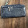 guess clutch bag Image 2