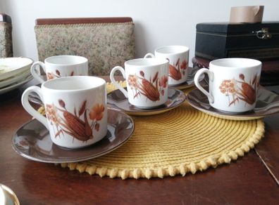 Johnson Brothers Vintage Retro Corn on the Cob Tea Set