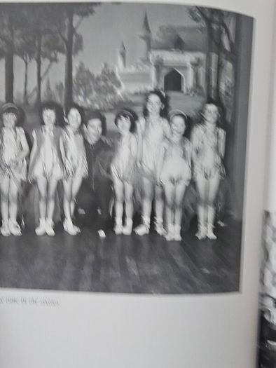 The 50 Francis Street Photographer. A Fascinating View Of Dublin And Its People Through The Photographs Of John Walsh. By Suzanne Behan. First Edition Large Volume Hardback With Dustjacket In Good Condition.  See Photos For Same.