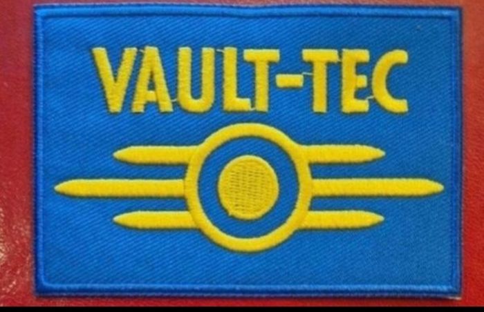 VAULT-TEC , FALLOUT, embroidered  patch.