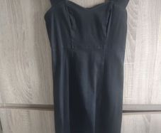 PRICE 39 euro Black villa dress size xs with zip