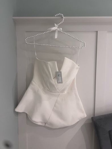Beautiful Ivory Top BNWT River Island
