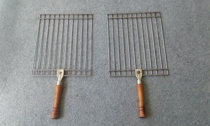 Stainless Steel Barbecue Roasting Rack Grid with Wooden Handle. 9Euro Each