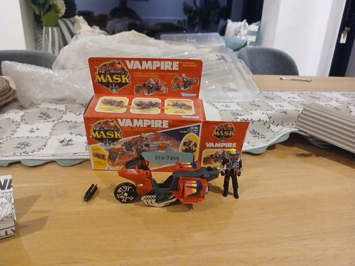 M a s k kenner vampire