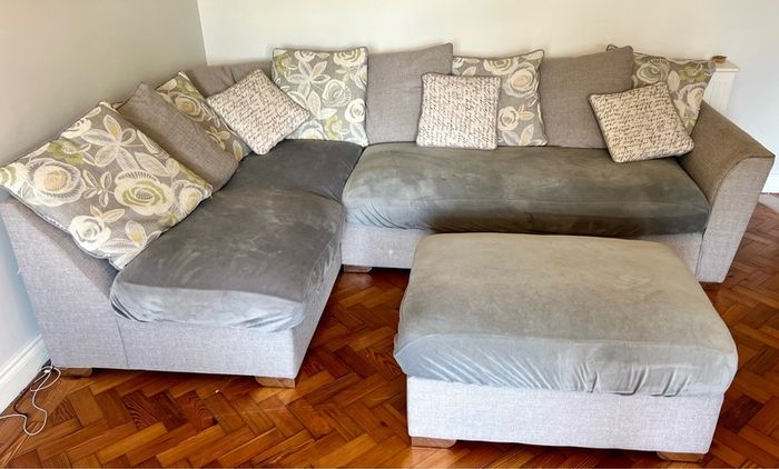 Corner Sofa | Footstool | Pillow Back