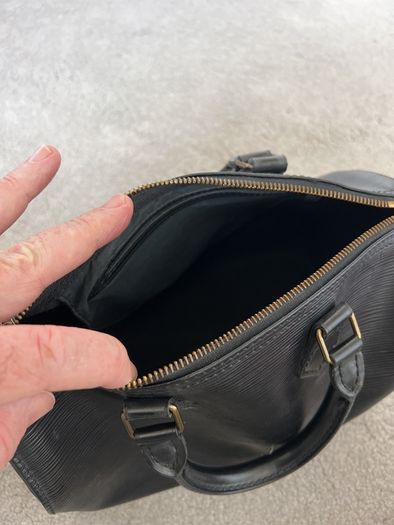 Louis Vuitton Speedy bag